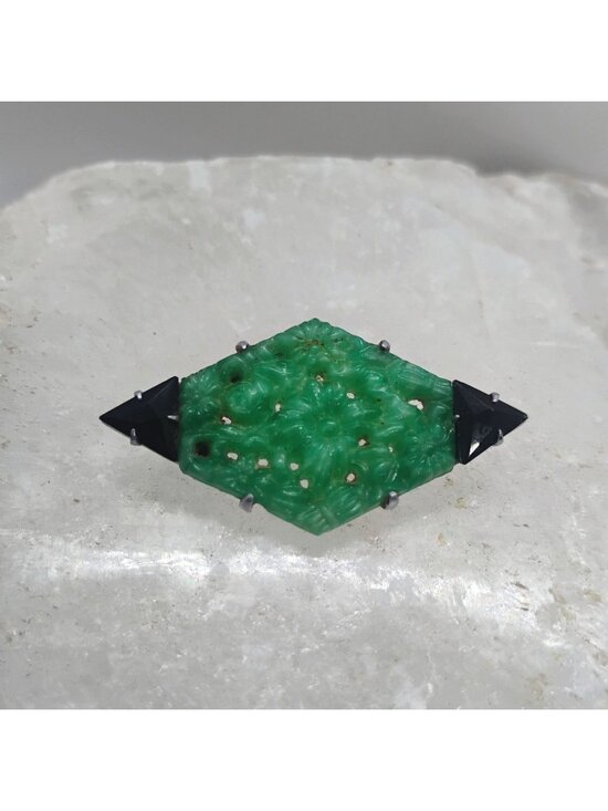None Jewelry - Art Deco Green Peking Glass Brooch w/Black Corner Accents Diamond Shaped